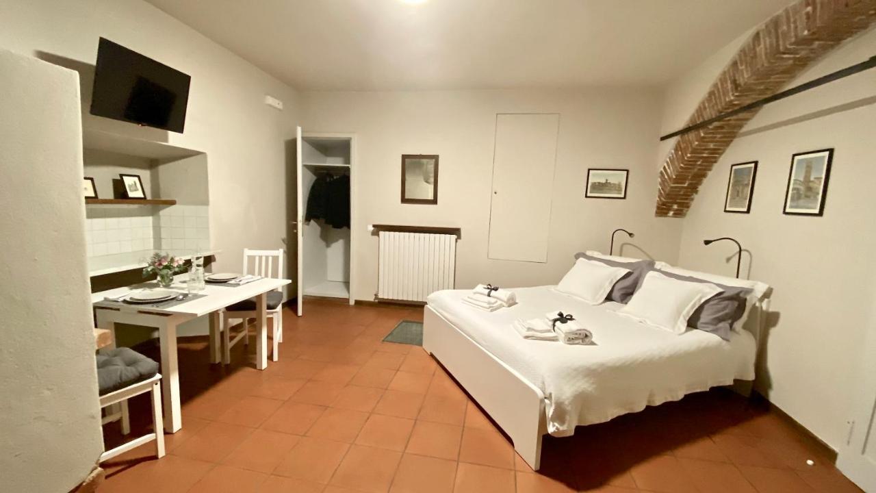 La Casa Nel Vicolo Lägenhet Altopascio Exteriör bild