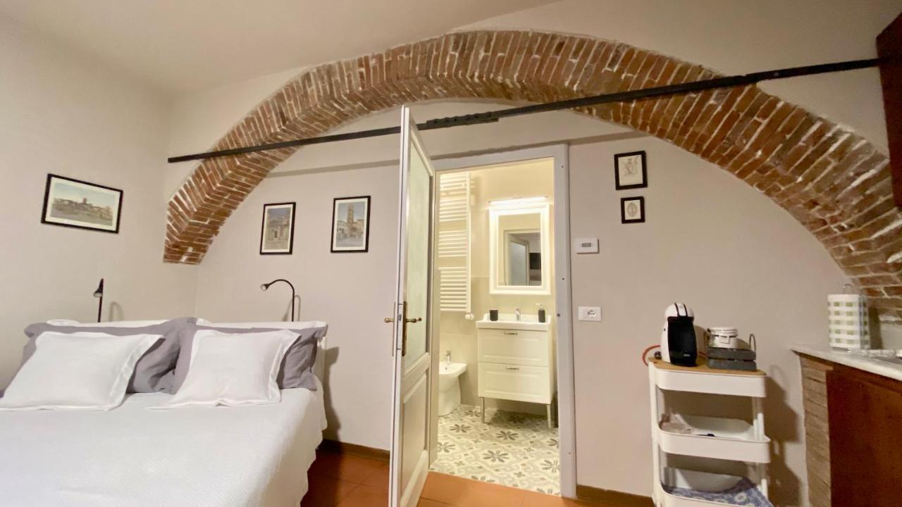 La Casa Nel Vicolo Lägenhet Altopascio Exteriör bild