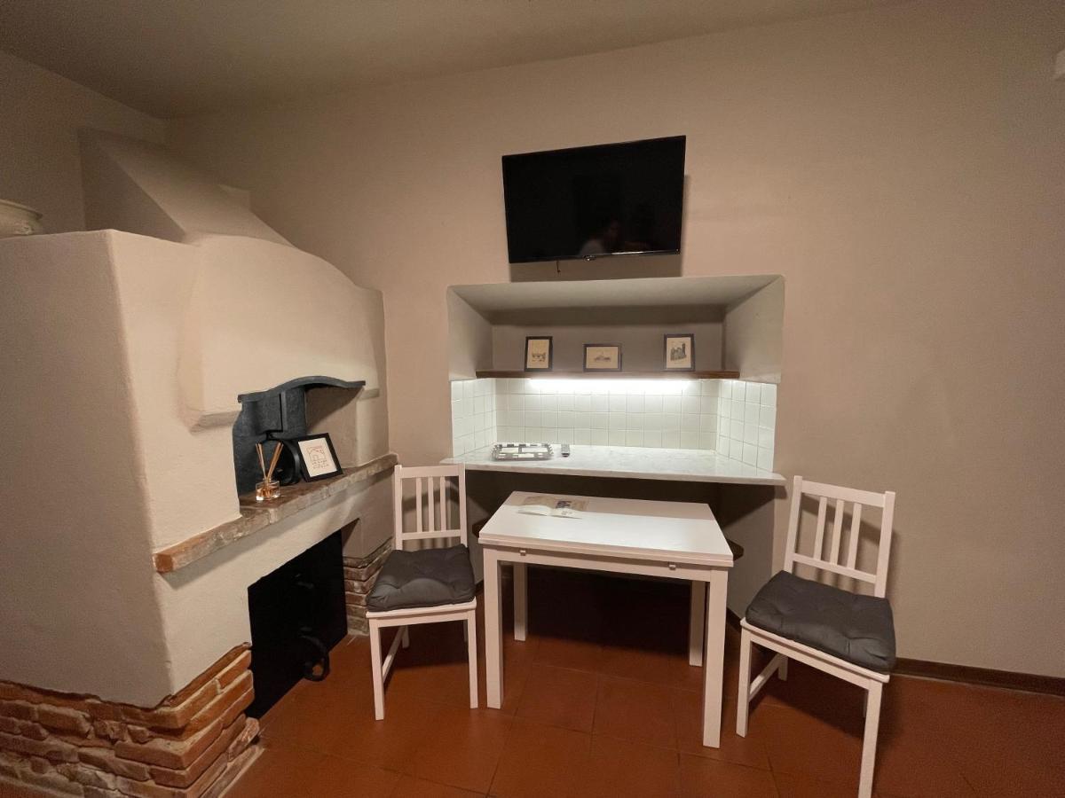 La Casa Nel Vicolo Lägenhet Altopascio Exteriör bild