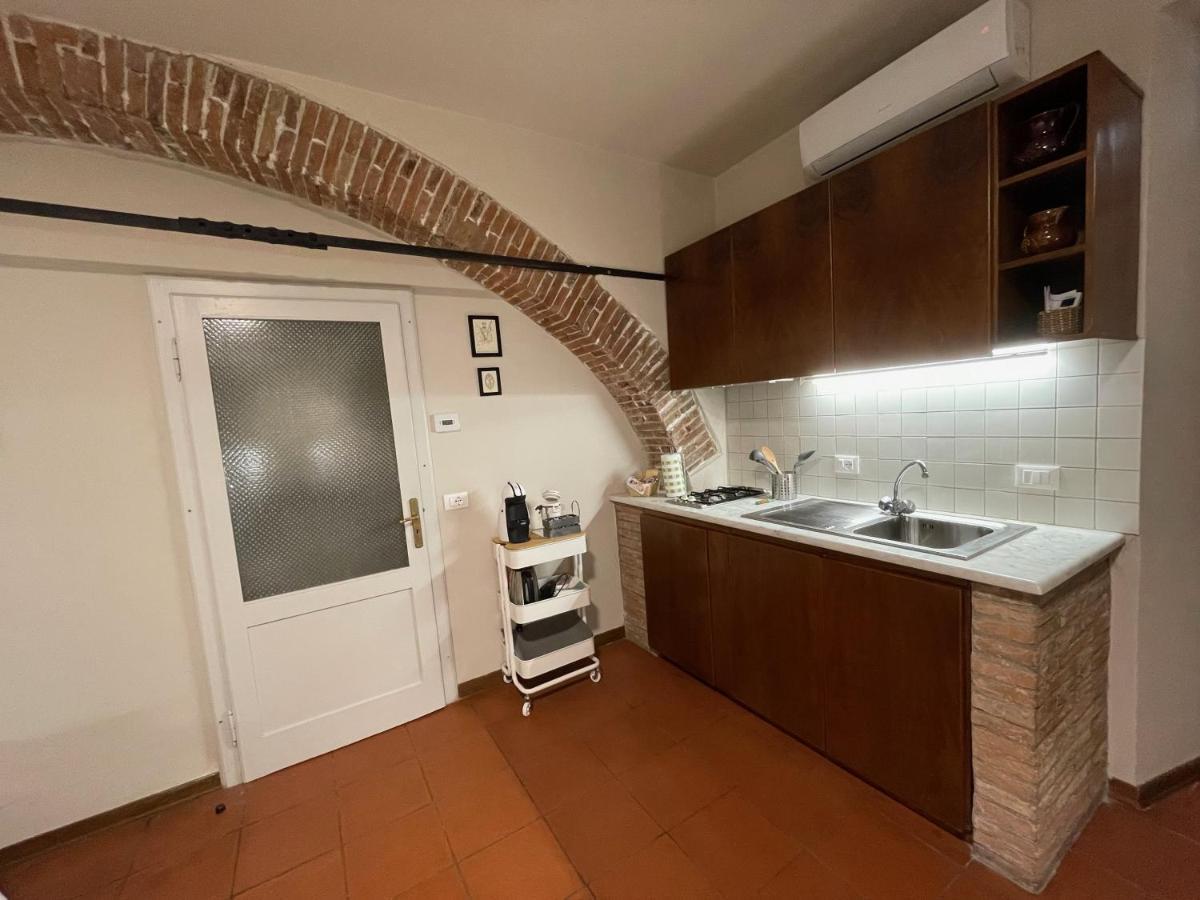 La Casa Nel Vicolo Lägenhet Altopascio Exteriör bild