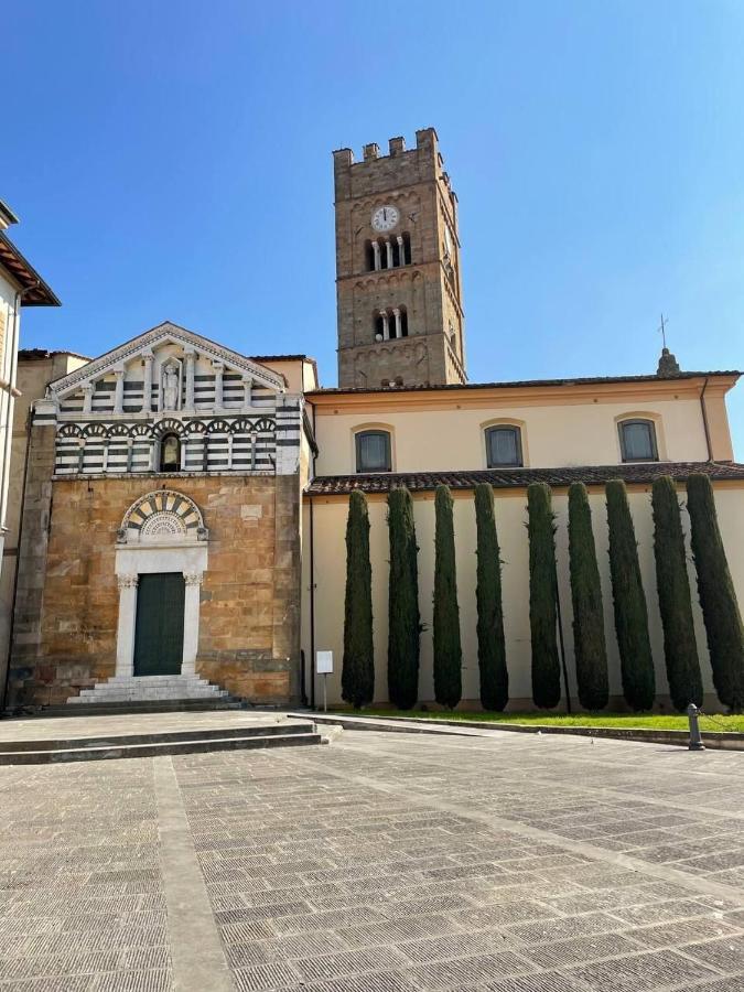 La Casa Nel Vicolo Lägenhet Altopascio Exteriör bild